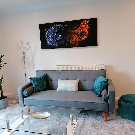 Luxury Modern 2 Bed Apartment, Free Undercroft Parking For 1 Car Σαουθάμπτον Εξωτερικό φωτογραφία