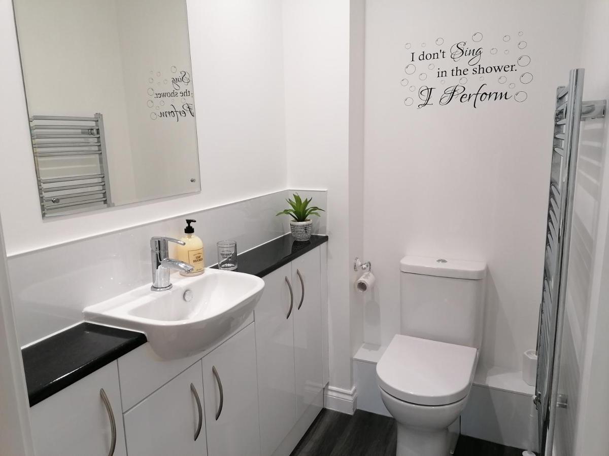 Luxury Modern 2 Bed Apartment, Free Undercroft Parking For 1 Car Σαουθάμπτον Εξωτερικό φωτογραφία